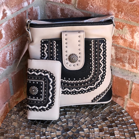 Montana West Handbags - American Bling Concealed Carry Crossbody+ Wallet!
